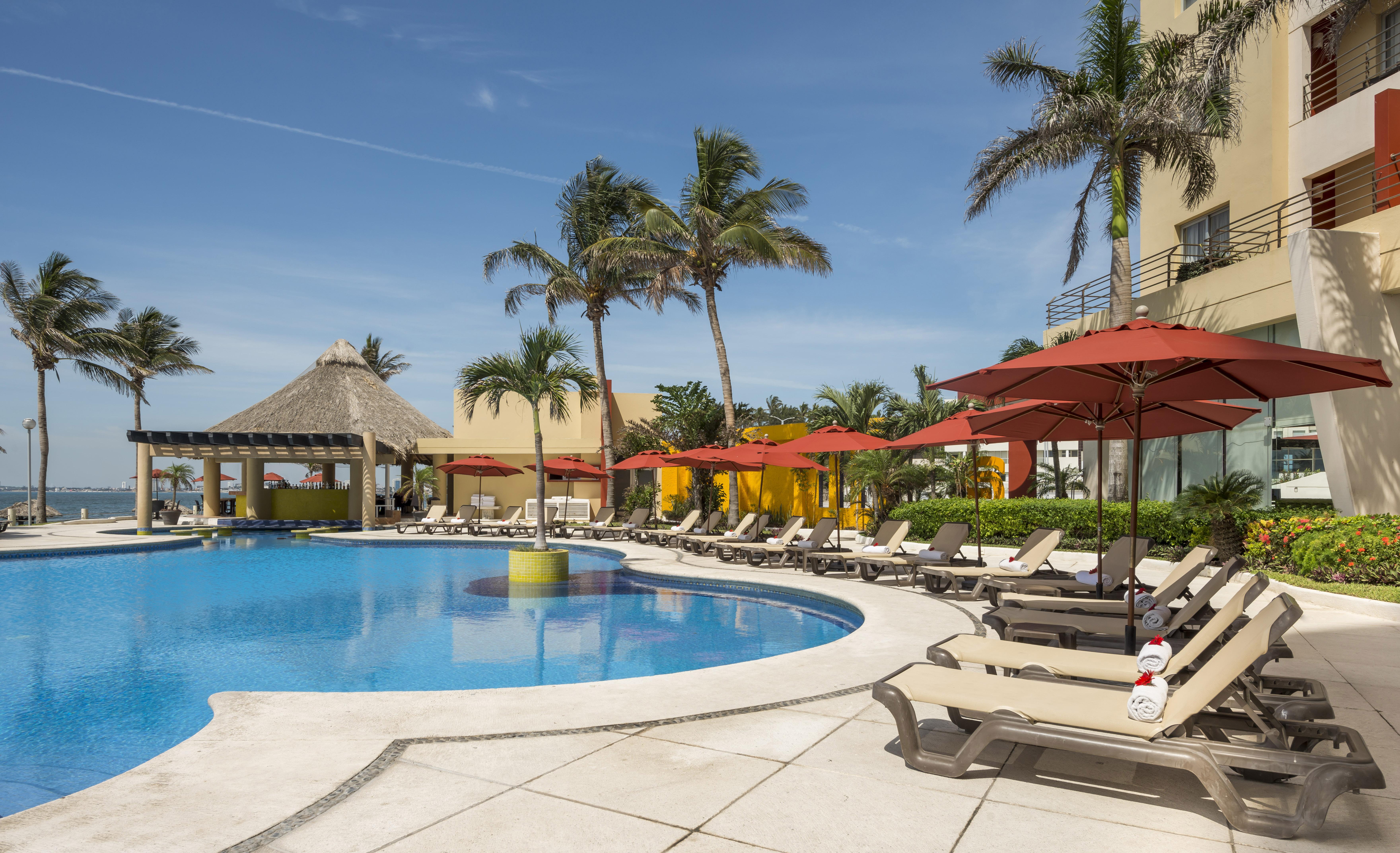 Camino Real Veracruz Exterior foto Pool at the Sheraton Nha Trang Hotel & Spa Resort