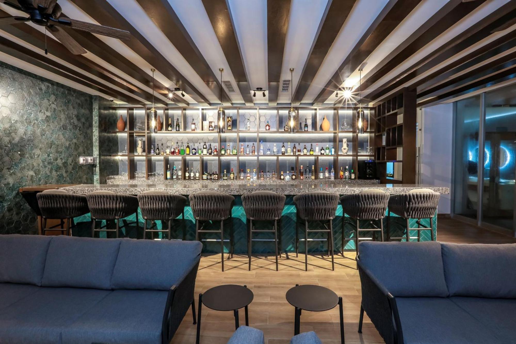 Camino Real Veracruz Exterior foto The bar at the lounge